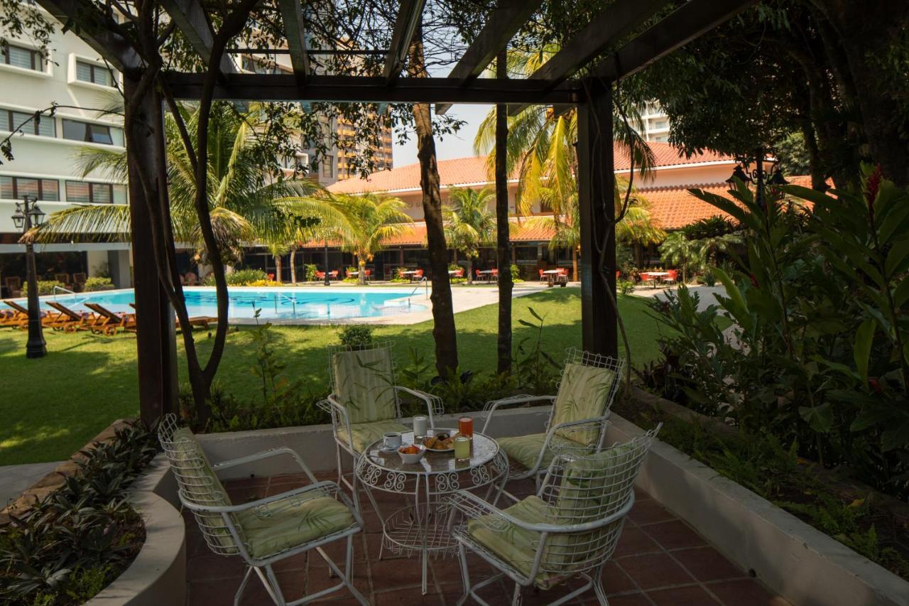 Hotel Cortez Santa Cruz de La Sierra Luaran gambar